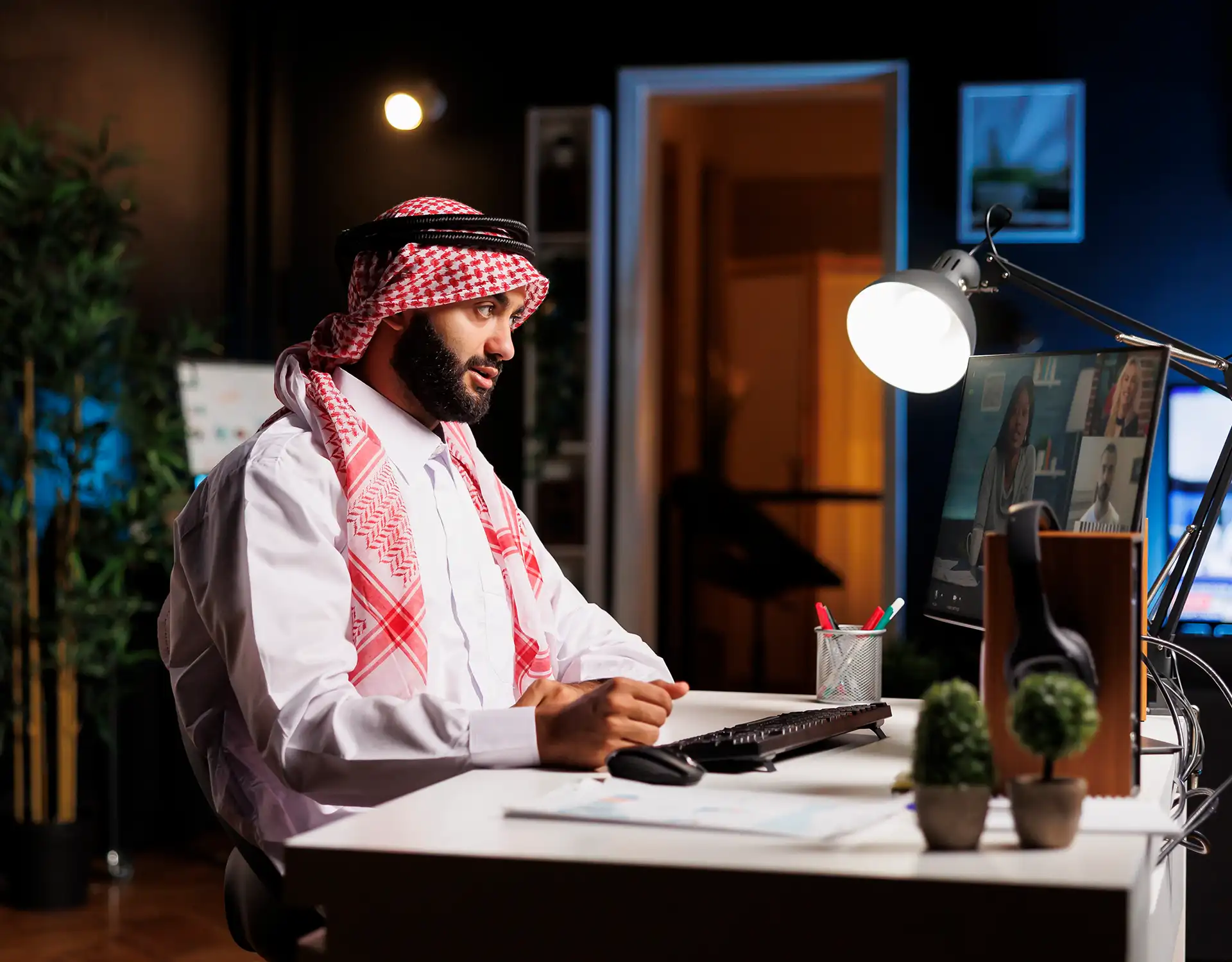 الخدمات المالية -03