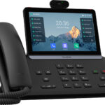 Yealink SIP-T88V Pro هاتف IP SIP فيديو بنظام Android 13، مزود بشاشة لمس ملونة 7 إنش (1024×600 بكسل) قابلة للتعديل، كاميرا HD 2 ميجابكسل (720p@30fps، 75° FOV، privacy shutter)، Wi-Fi 6 وبلوتوث 5.0 مدمجين، وهاندست بلوتوث BTH88 مدمج، مثالي للمكالمات الفيديو التنفيذية